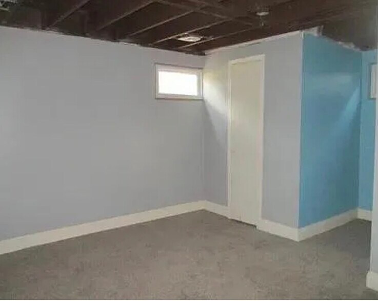 Building Photo - 7737 Clevedon St