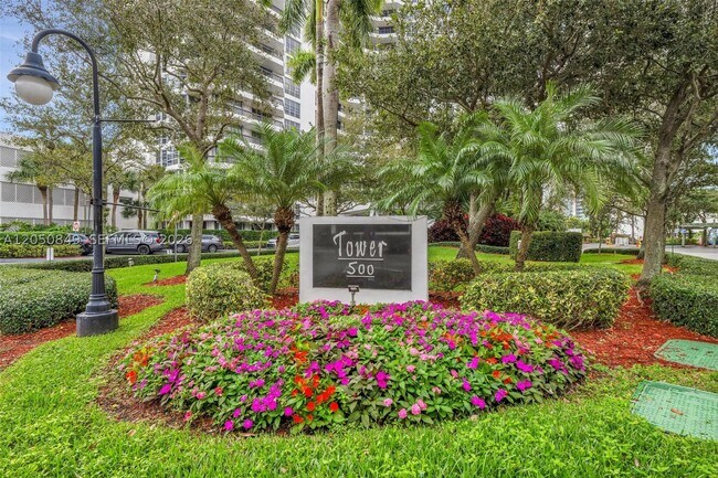 Building Photo - 3530 Mystic Pointe Dr