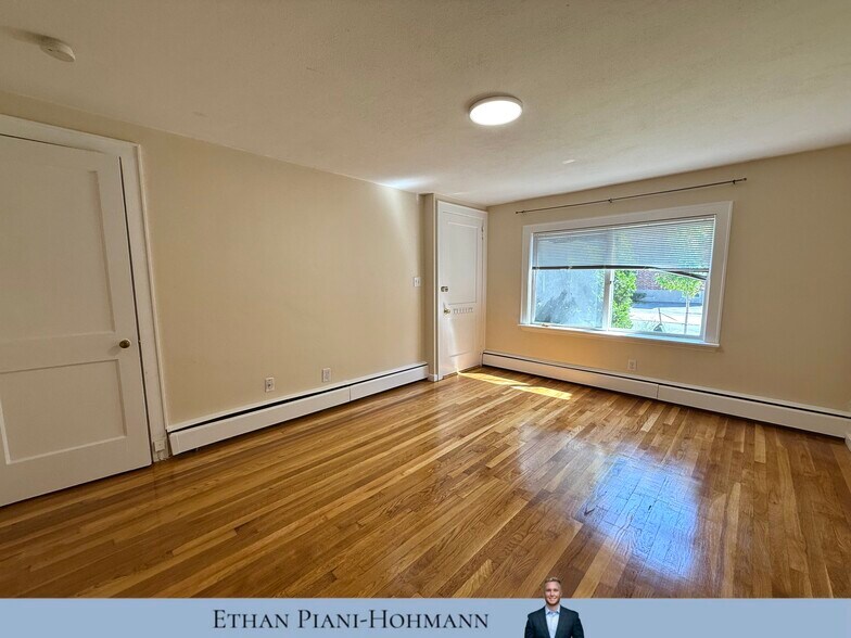 Building Photo - 45 Aldrich Rd