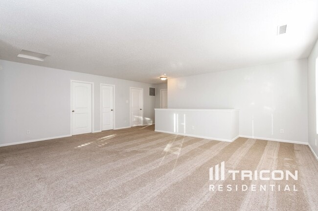 Building Photo - 453 Bridgewater Dr