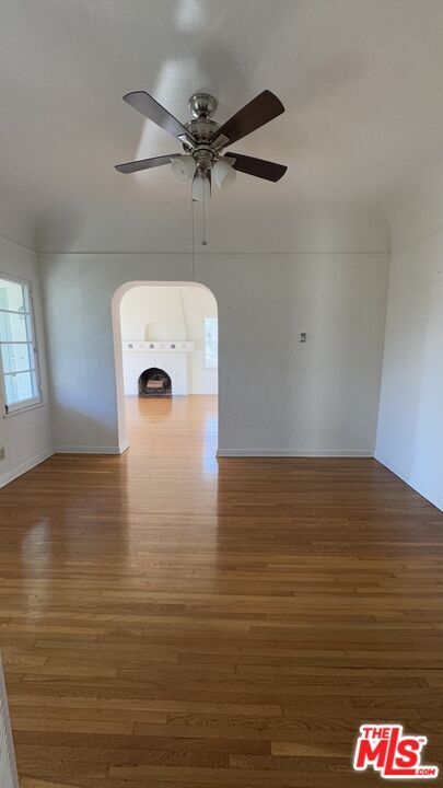 Building Photo - 1553 S Durango Ave