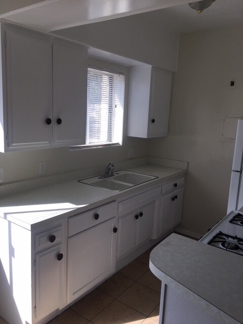 Building Photo - 303 Commonwealth Ave