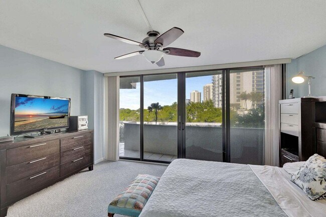 Building Photo - 4200 N Ocean Dr