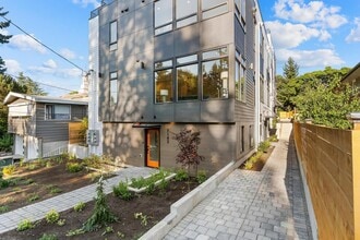 Building Photo - 3 Bed 2.5 Bath Seattle Home! Beautiful Brand New Construction!