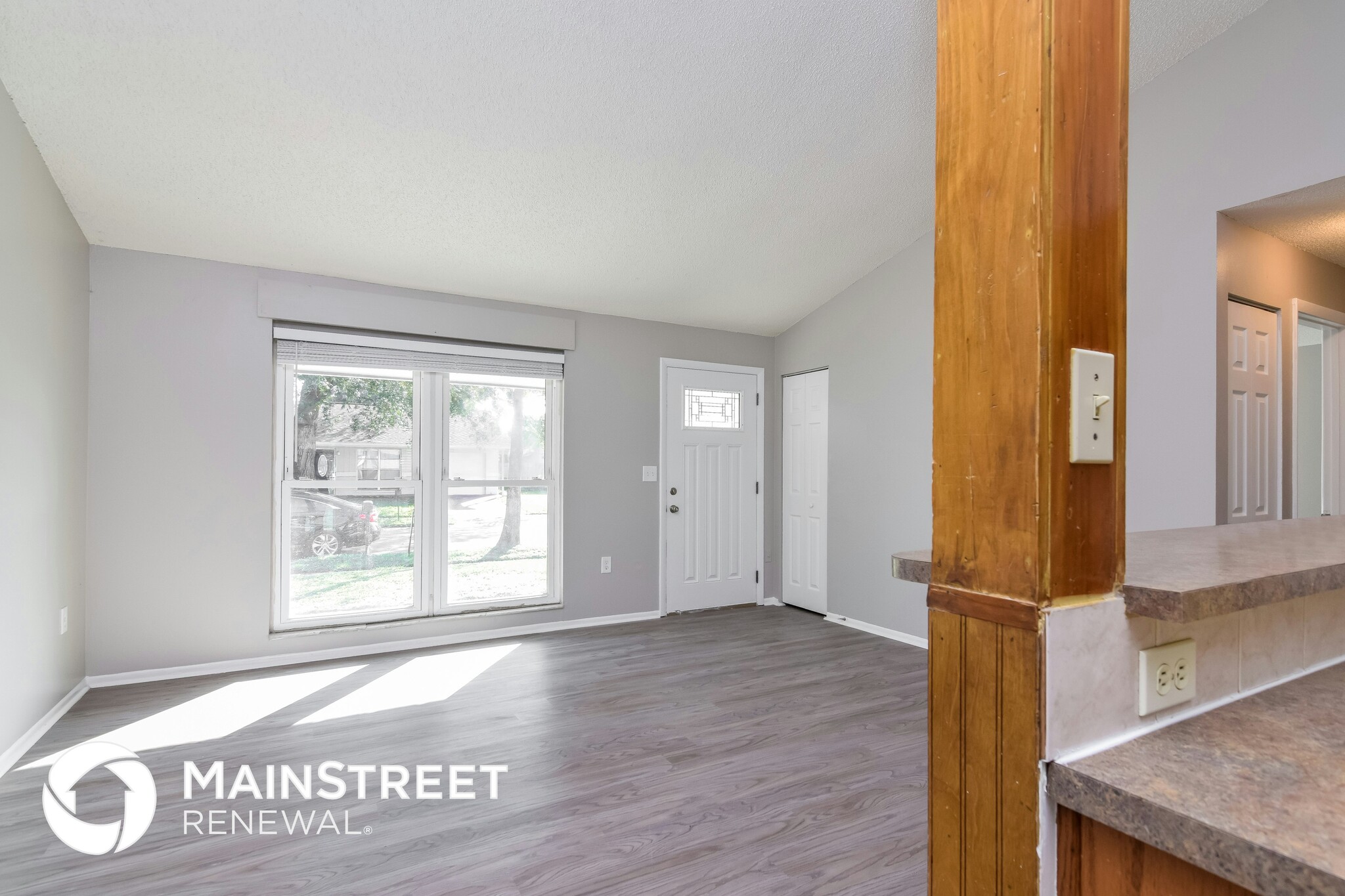 Building Photo - 7845 Avenal Loop