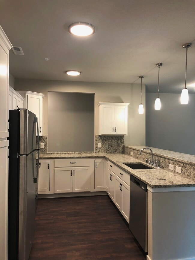 Building Photo - 7888 S Scepter Dr