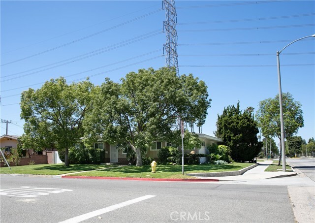 Building Photo - 1203 Laster Ave