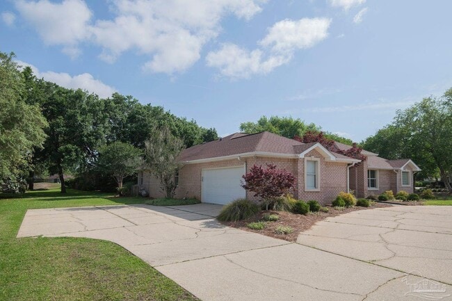 Building Photo - 5490 Oakmont Dr