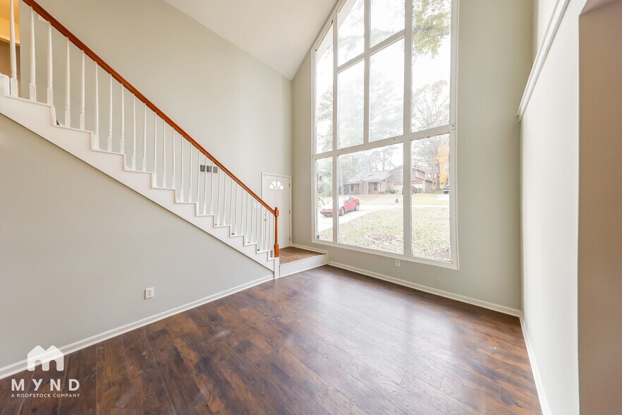 Building Photo - 5217 Starlite Dr