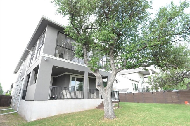 Building Photo - 16804 Roselin Dr