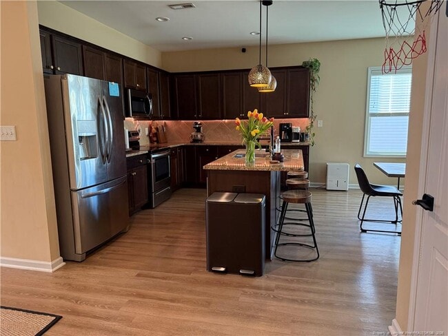 Building Photo - 2040 Stonewash Dr