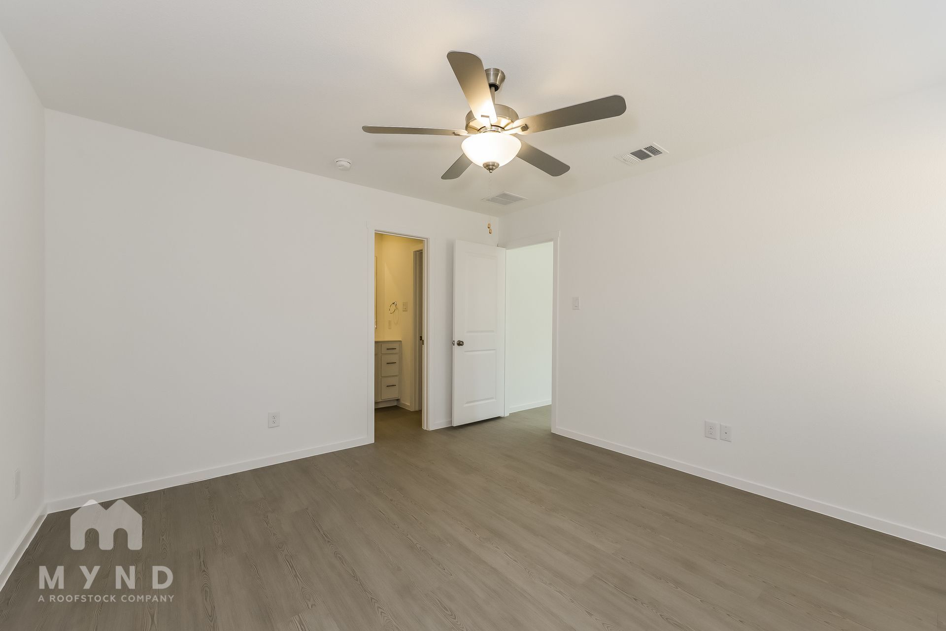 Building Photo - 2760 Ctr Crk Ln