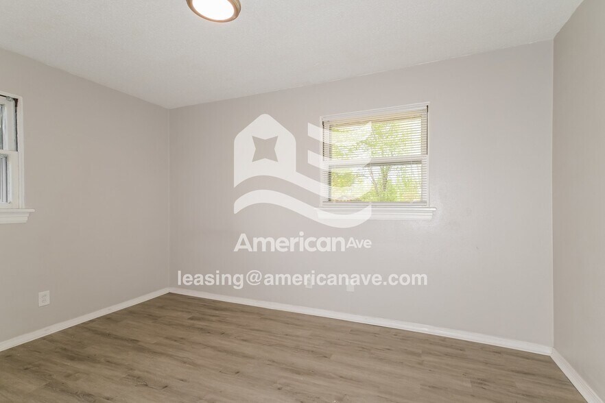 Building Photo - 8433 Engler Ave