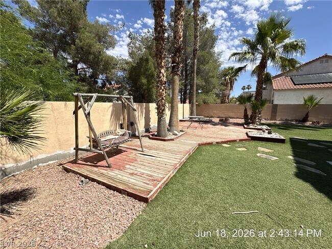 Building Photo - 8240 Marcasel Dr