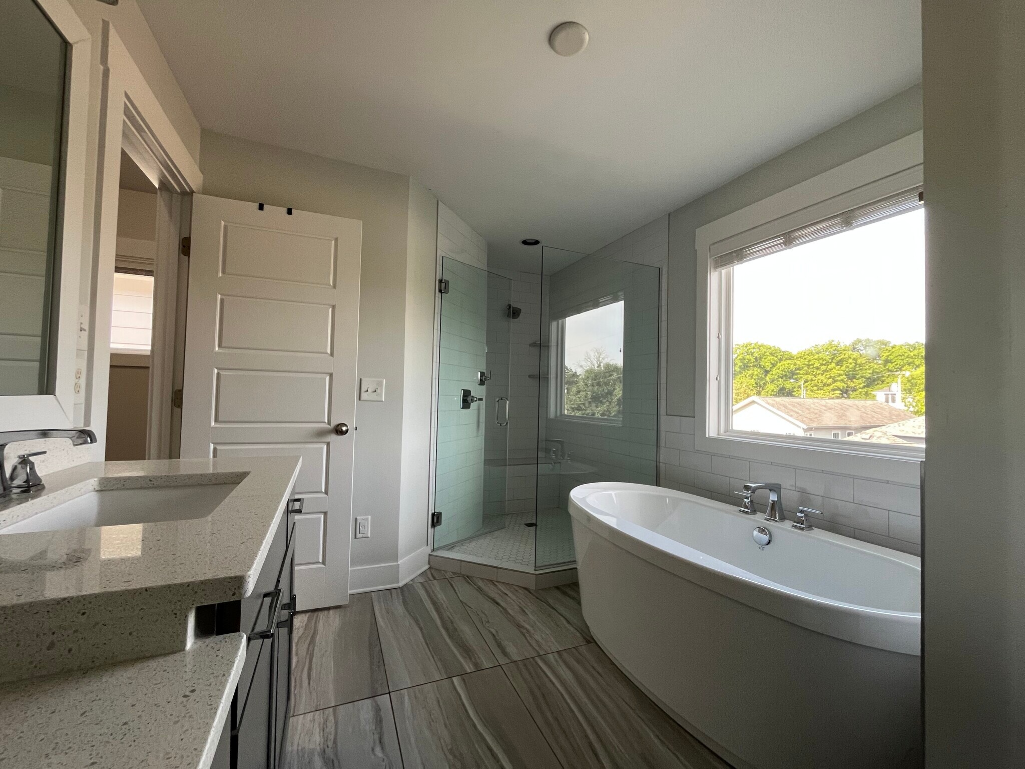 Building Photo - 1705 14th Ave S