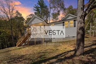 Building Photo - 2506 Turnpike Rd