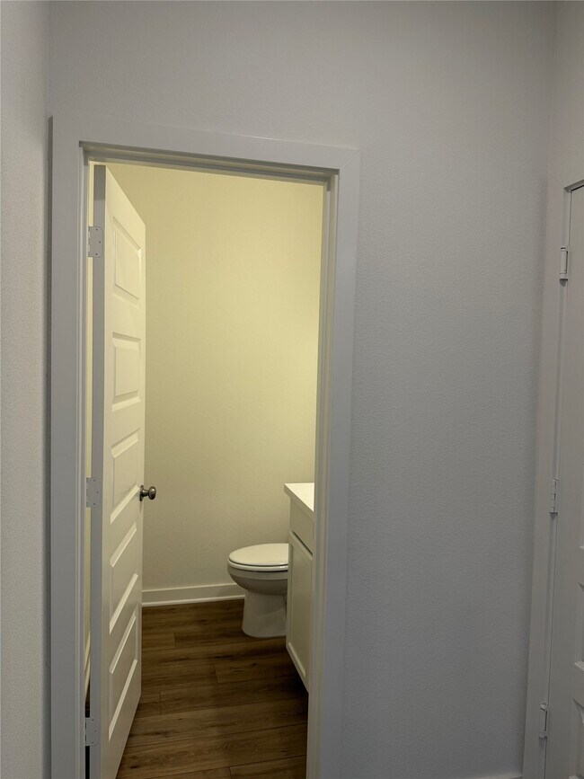 Building Photo - 10661 Berry Br Ln