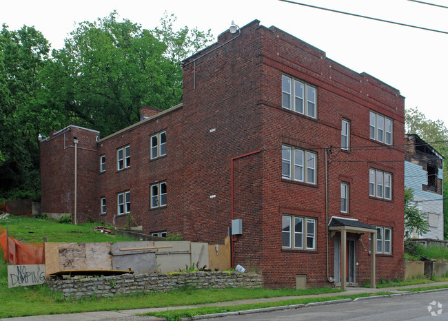 Primary Photo - Emerson Place Apartments