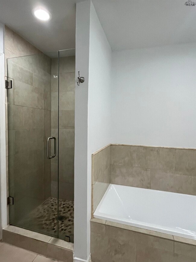 Building Photo - 4529 Gardiner Rd