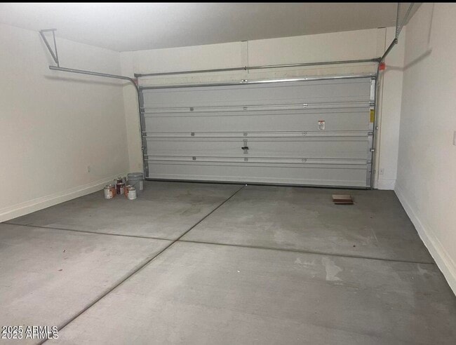 Building Photo - 1565 E Kingman Pl