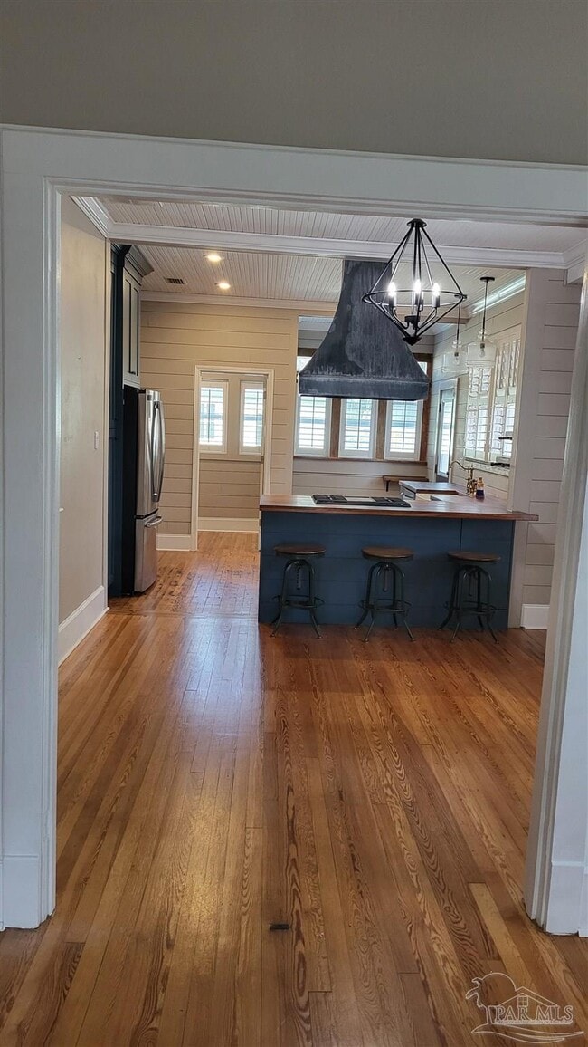 Building Photo - 1800 E Lloyd St