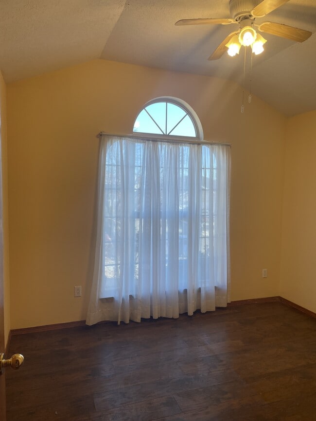 Building Photo - 4528 Agate Hills Rd NW