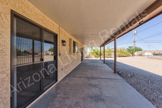 Building Photo - RENOVATED CUL-DE-SAC HOME