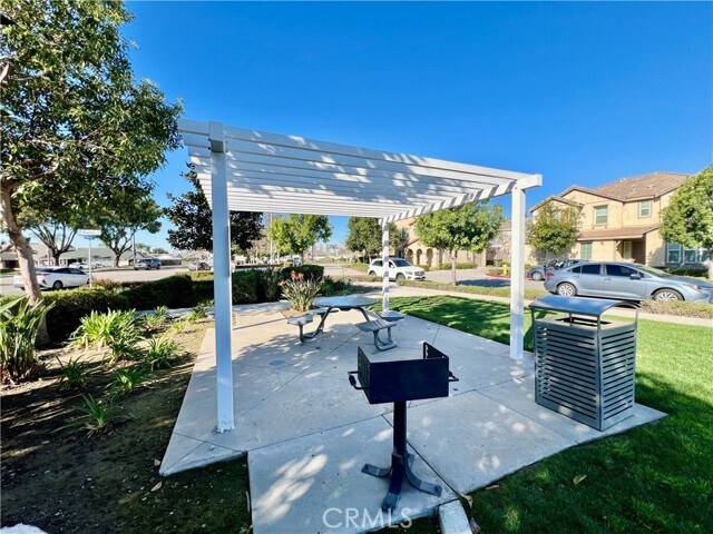 Building Photo - 6614 Mogano Dr