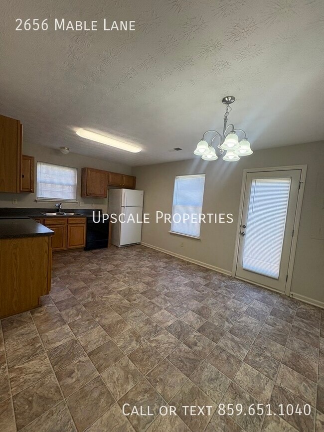 Building Photo - 2656 Mable Ln