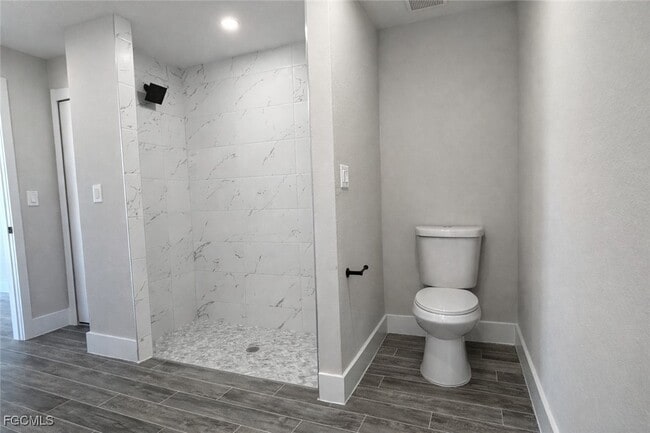 Building Photo - 2321 NW 30th Terrace