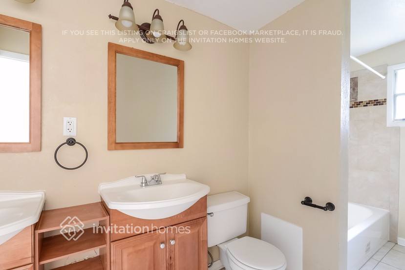 Building Photo - 1720 Darlington Dr