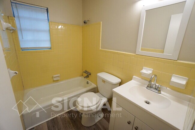 Building Photo - 1309 16th St N