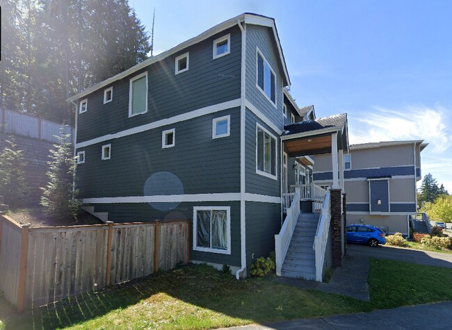Building Photo - 15249 NE Woodland Pl