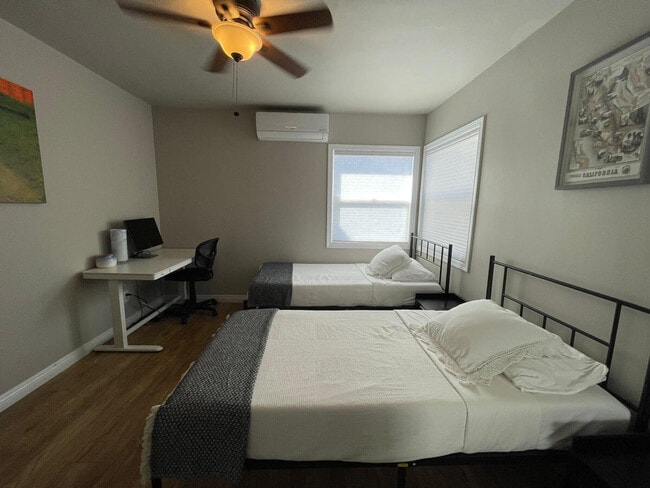 Building Photo - 6421 Carthage St