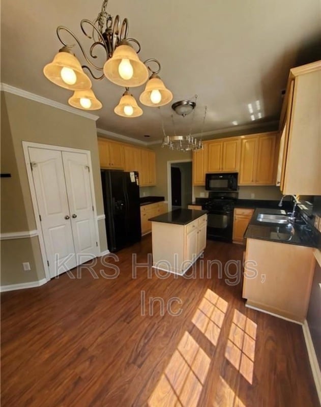 Building Photo - 6305 Old Westham Dr S
