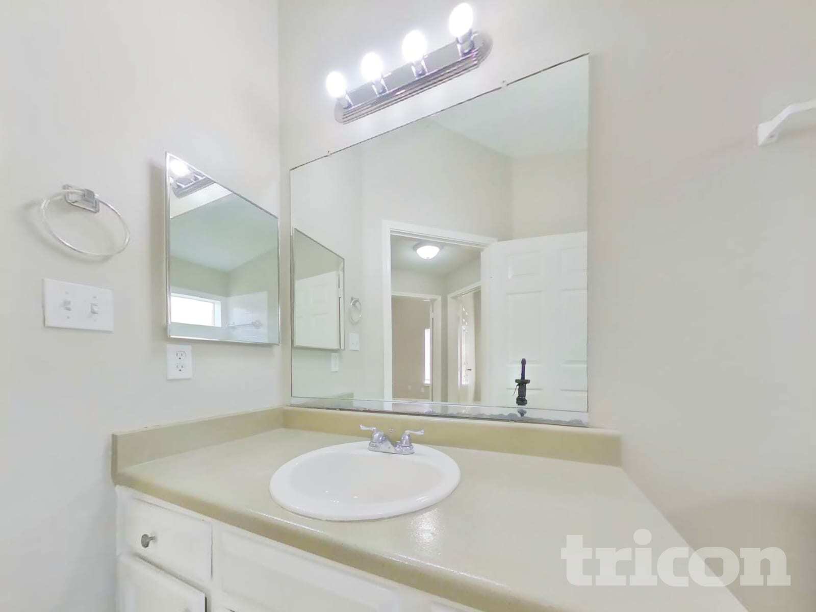 Building Photo - 3115 Kelling St