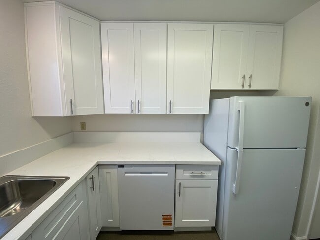 Building Photo - 9337 Musselman Dr