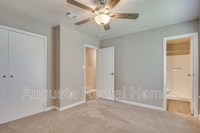 Building Photo - 3405 Princess Ct