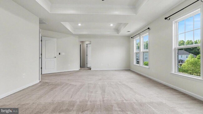 Building Photo - 40978 Spur Run Ln