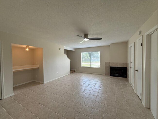 Building Photo - 5454 Bracken Ct