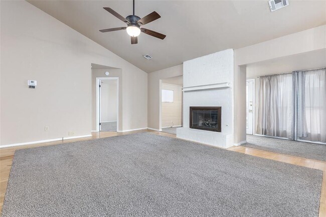 Building Photo - 10304 Southridge Terrace