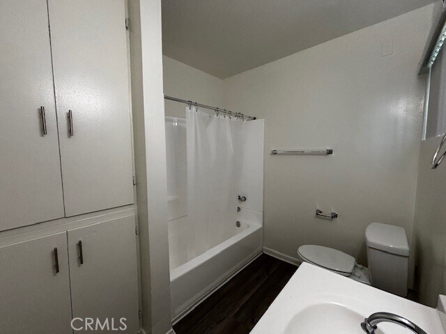 Building Photo - 12437 Harris Ave