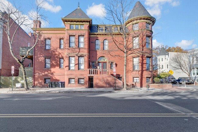 Building Photo - 1812 9th St NW