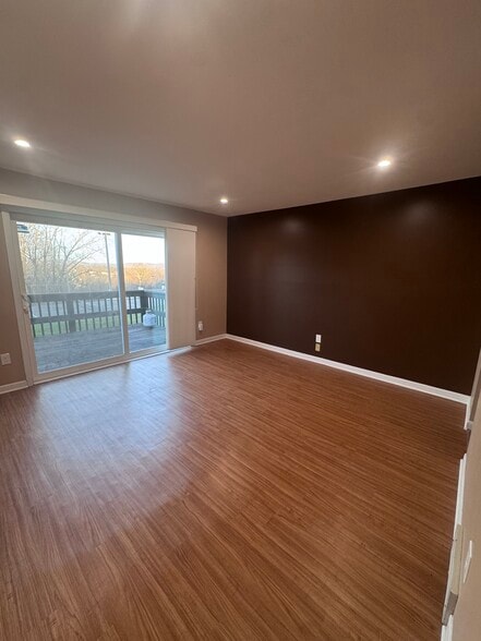 Building Photo - 1503 Eagles Ridge Rd