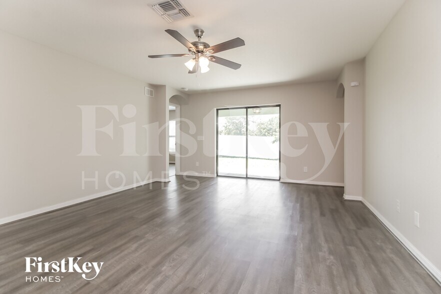 Building Photo - 416 Miles Blvd