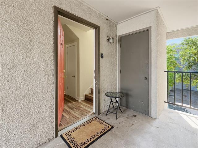 Building Photo - 4402 Holland Ave