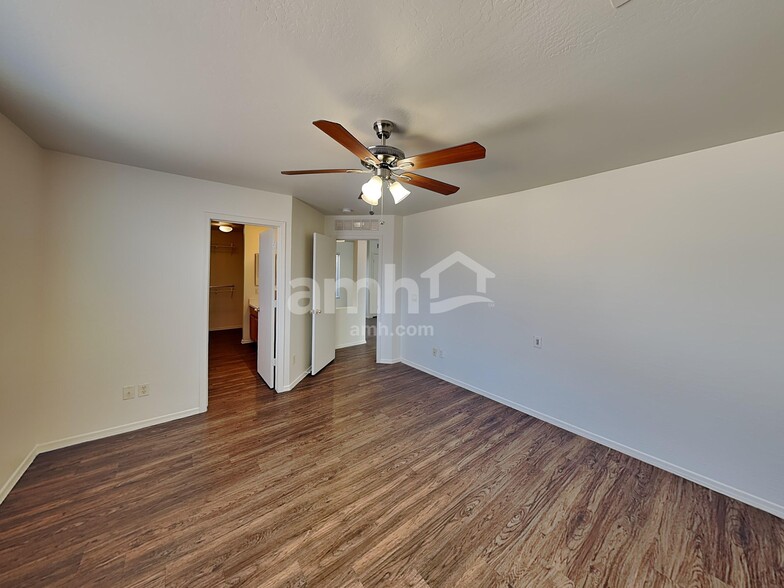 Building Photo - 14908 N 125th Ln