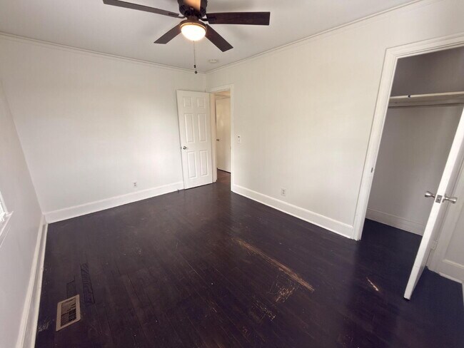 Building Photo - Updated 3BR Home Near USC + Solar Savings