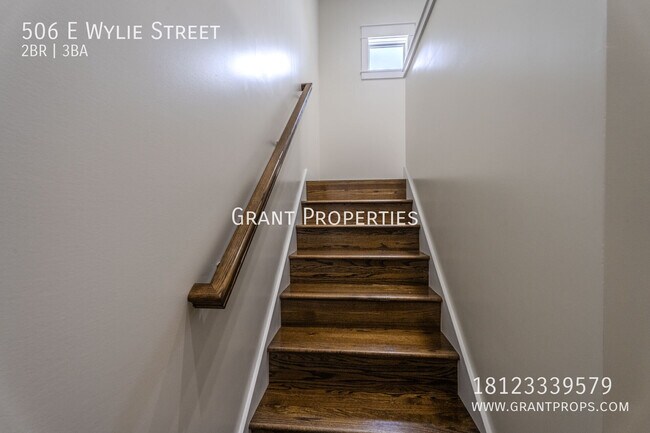 Building Photo - 506 E Wylie St