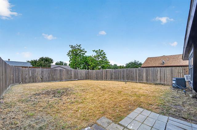 Building Photo - 517 Willow Oak Dr